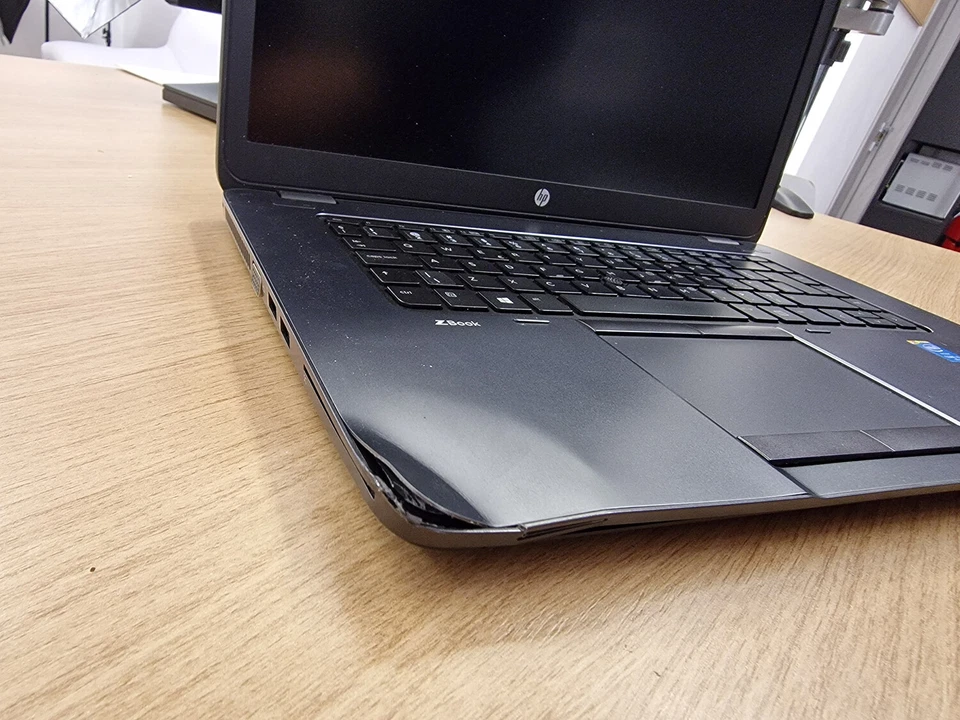 N84_PC NOTEBOOK PORTATILE HP ZBOOK G2 17 15.6" i5-5300U RAM 8GB SSD 256GB _24H!! - Immagine 3 di 3