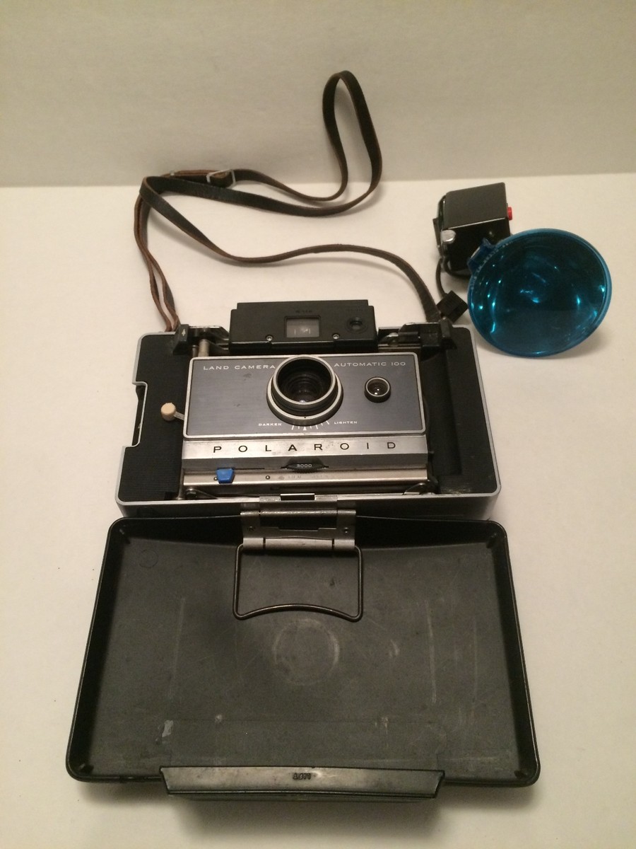 VINTAGE POLAROID LAND CAMERA AUTOMATIC 100 WITH EXTERNAL VINTAGE POLAROID LAND CAMERA AUTOMATIC 100 WITH EXTERNAL