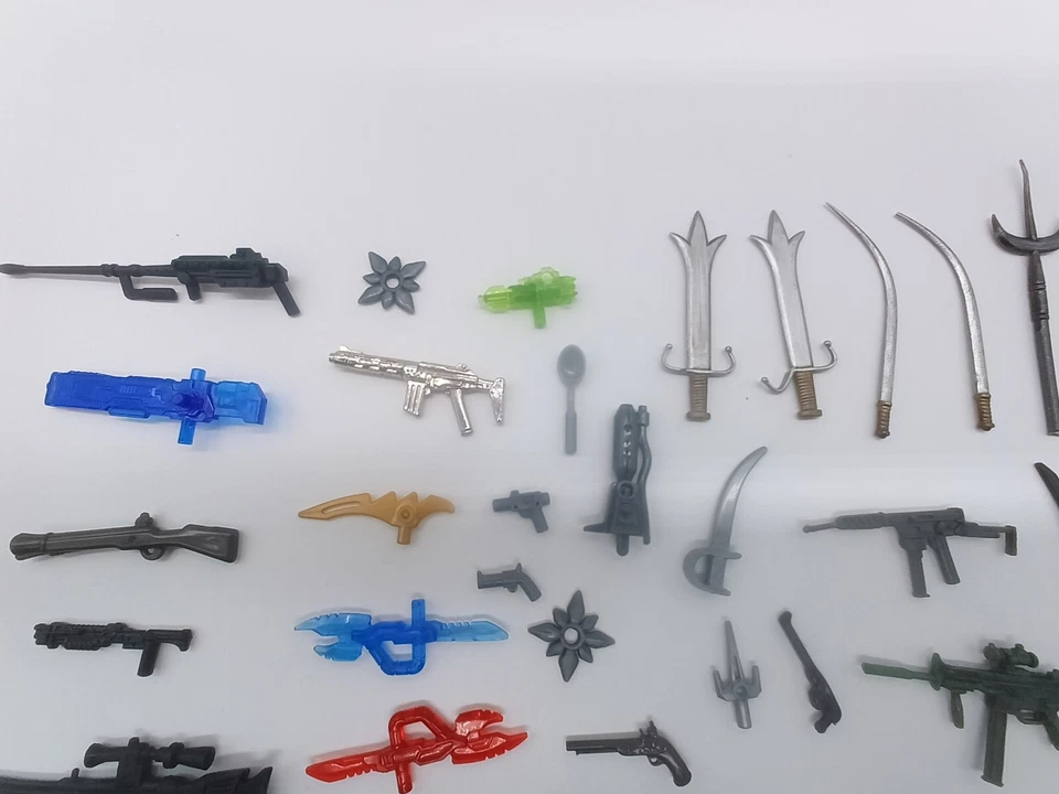 Lote de figuras de acción aleatorias de juguete y accesorios armas Imaginext Rangers Super Hero Foto 3 de 4