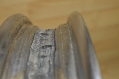 76 Kawasaki KZ400s, 74-78, Takasago 1.85x18, rear wheel assembly - Picture 14 of 16