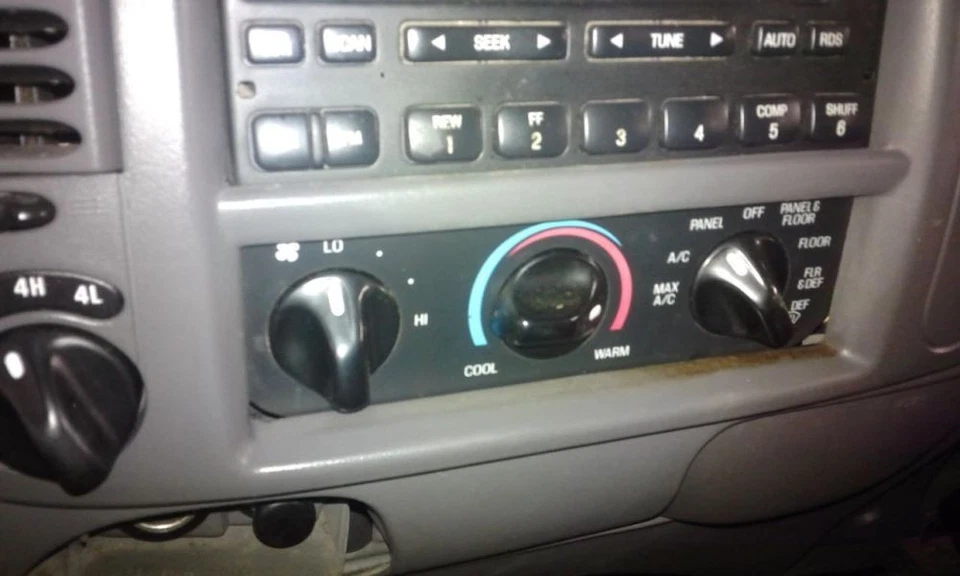 Harmonic Balancer 5.4L 8-330 Fits 01-06 FORD E150 VAN 303308 — 第 3/4 张图片