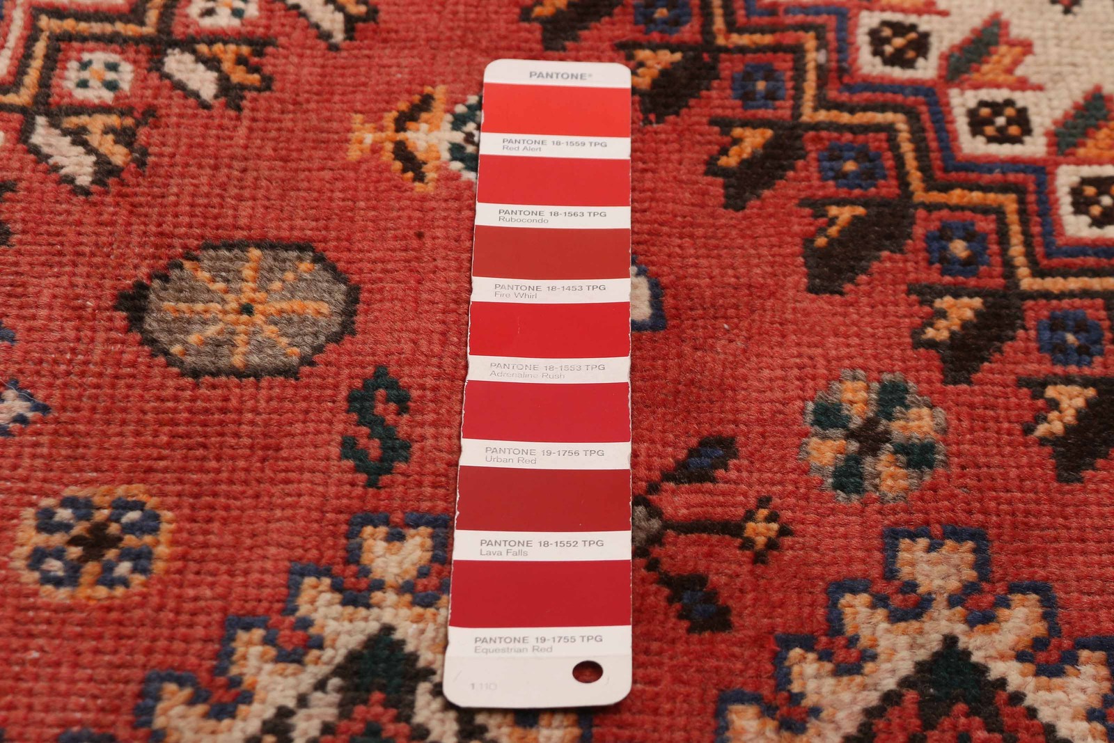 Traditional Vintage Hand-Knotted Area Rug 5'3" x 9'10" Oriental Wool Carpet