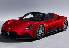 [Occasion] Mini voiture 1/18 Maserati MC20 CIELO Red Vincente-Silver Wheels sans