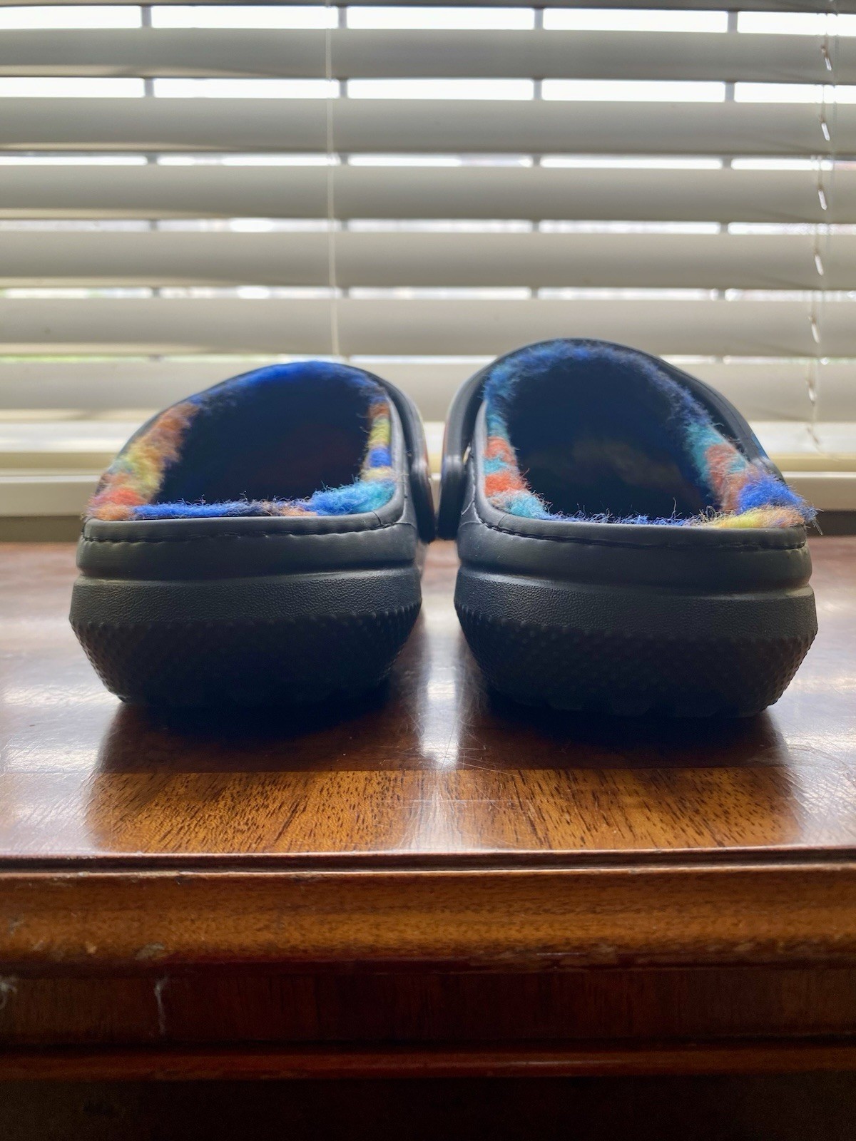 Crocs size Uk 4-5 unisex Lined Spray Dye Clog Black/Multi Colour w Jibbitz *RARE image 7