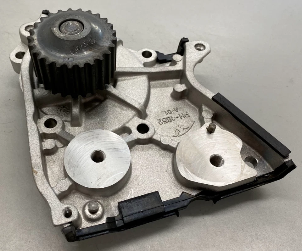 Hytec Engine Water Pump - 226069 - Fits Kia Sportage 2.0L 1995-2002 - Image 2 of 4