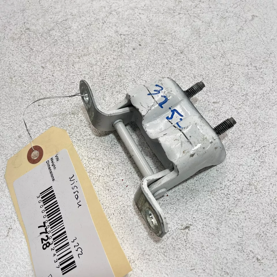 NISSAN SENTRA 2016-2019 REAR LEFT DRIVER SIDE DOOR UPPER HINGE OEM = QM1 = - Image 3 of 4