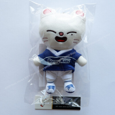 Stray kids JYP JAPAN POPUP STORE 2024 BAG CHARM Wolf Chan Stray kids JYP JAPAN POPUP STORE 2024 BAG CHARM Wolf Chan