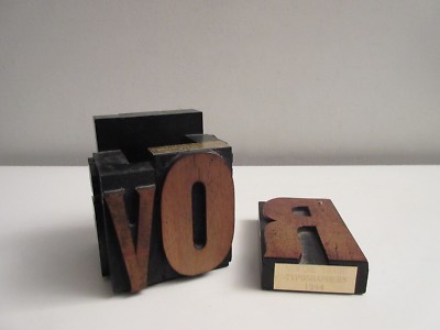 Typography Paperweight Vintage Wooden Typography Blocks Graphic Designer Pencil Holder ...