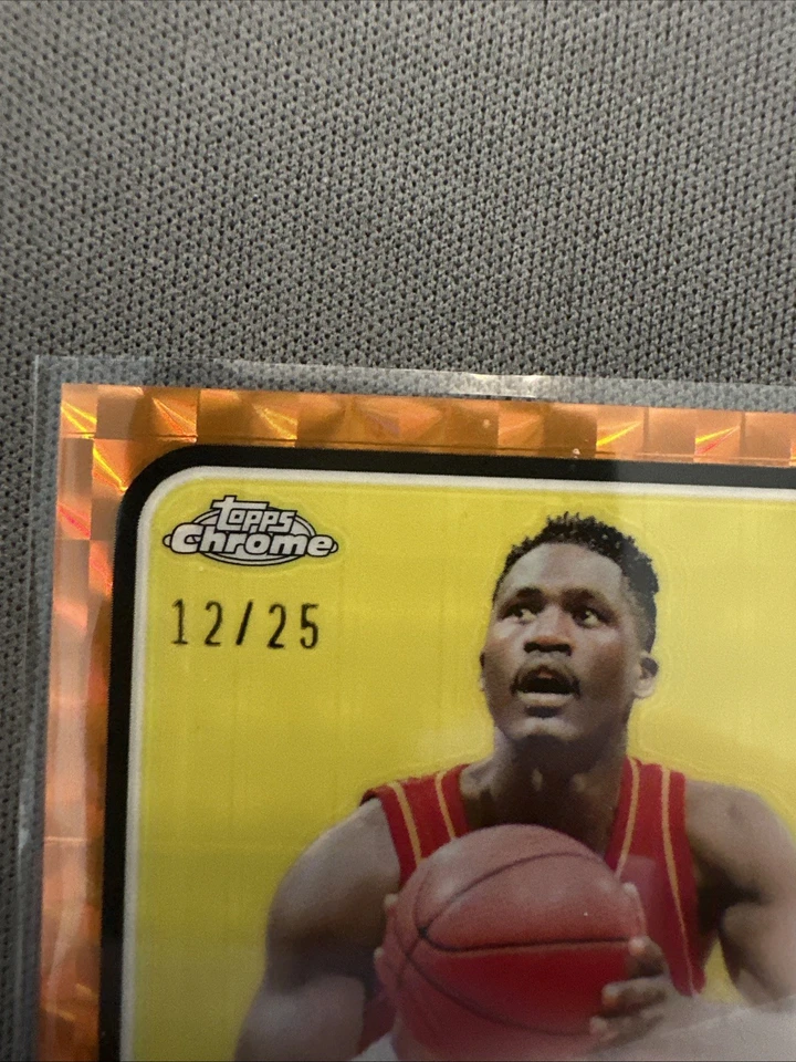 2023-24 Topps Chrome - 1972 Topps Autographs Dominique Wilkins #TA-DW (AU) - Image 3 of 4