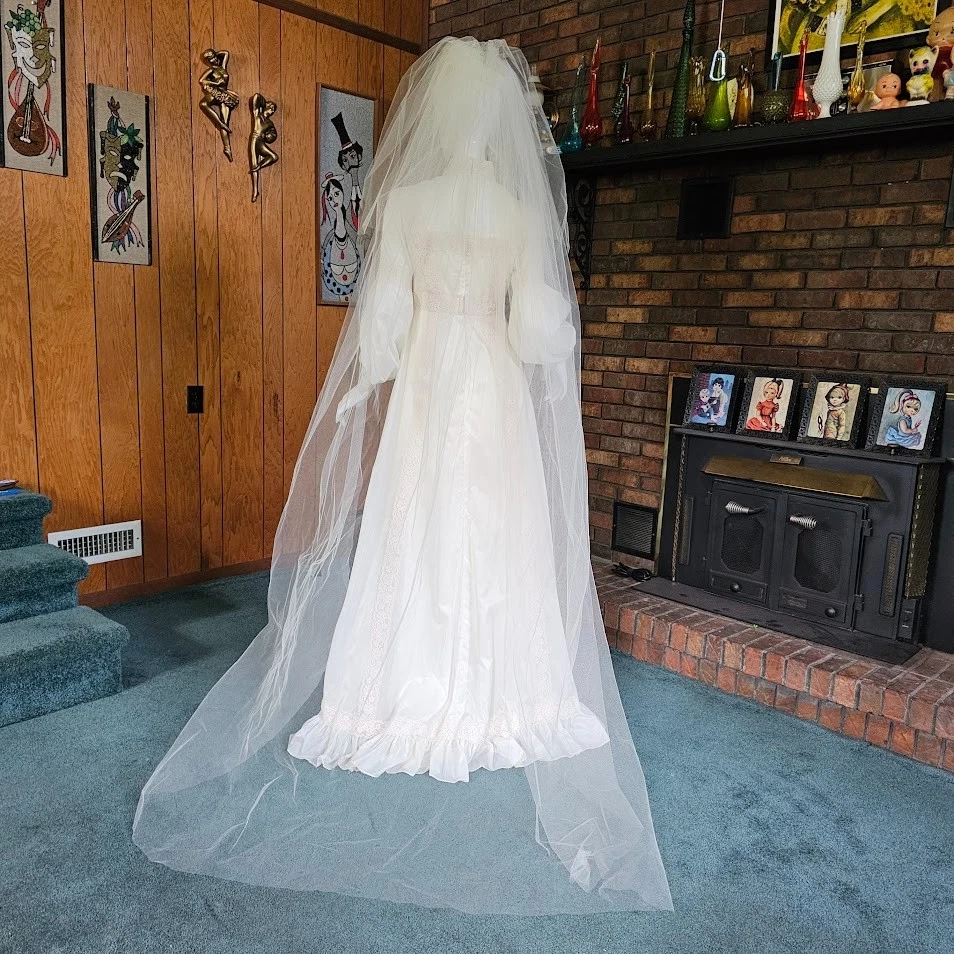 Vestido de noiva vintage anos 70 manga lanterna eduardiano romântico marfim organza renda P/M - Imagem 4 de 4