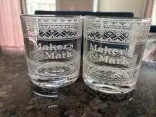 MAKER'S MARK (SET OF 2) Ltd Edition Holiday Sweater Whiskey Glasses