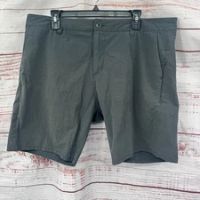 VUORI  Performance Shorts Mens Size 38 Dark Gray Quick Dry Zip Pocket Athletic