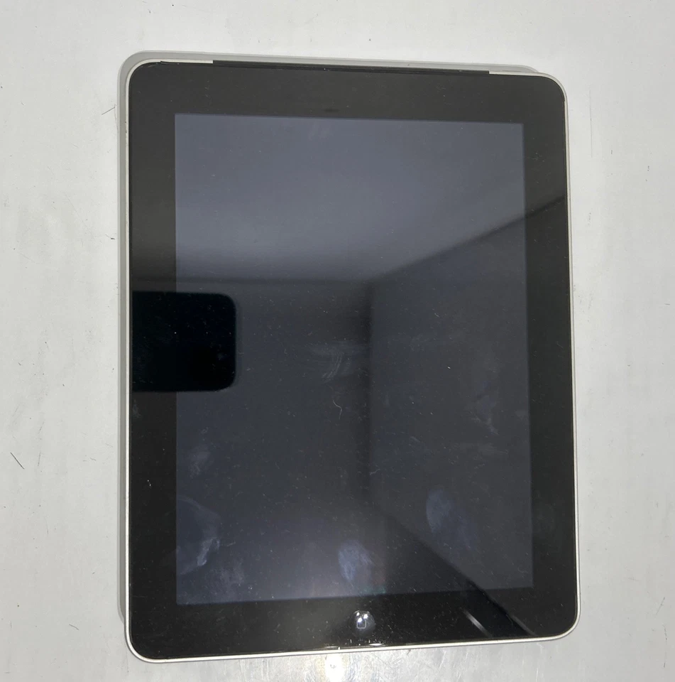 Apple iPad (1st Generation) A1337 64 GB - **For Parts Not Working** - Silver - Image 2 of 4