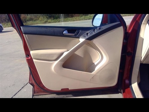 Driver Front Driver Front TIGUAN 2014 Front Door Trim Panel 933505