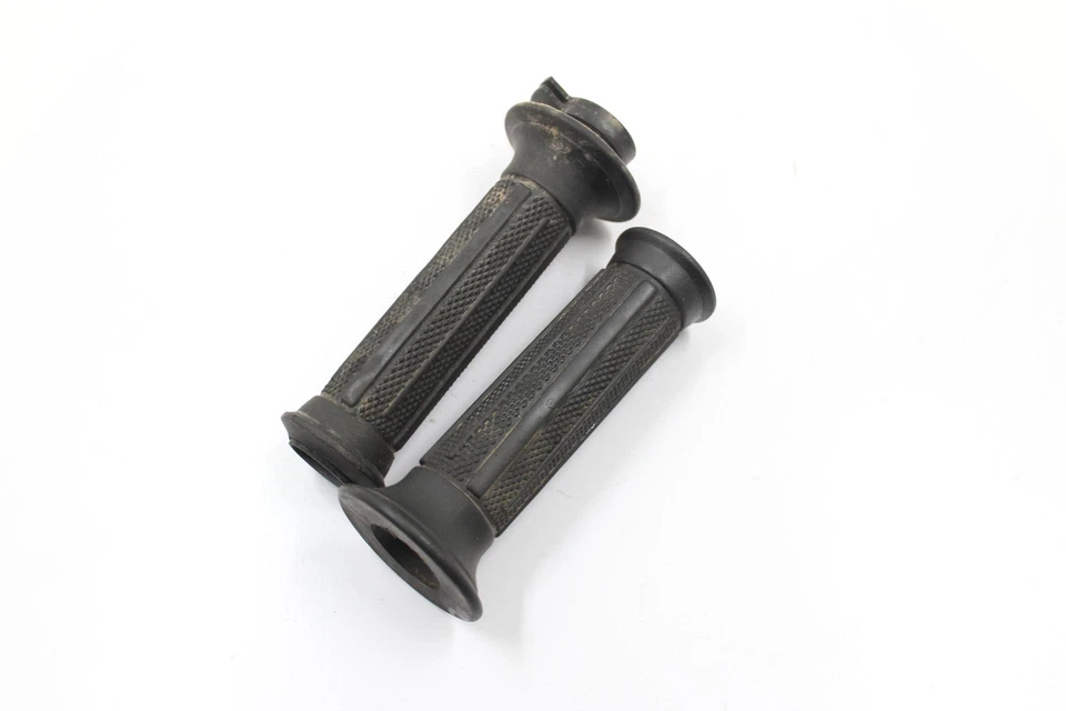 Suzuki GS700E 1985 OEM JUEGO DE EMPUÑADURAS DE ACELERADOR DERECHO Foto 4 de 4