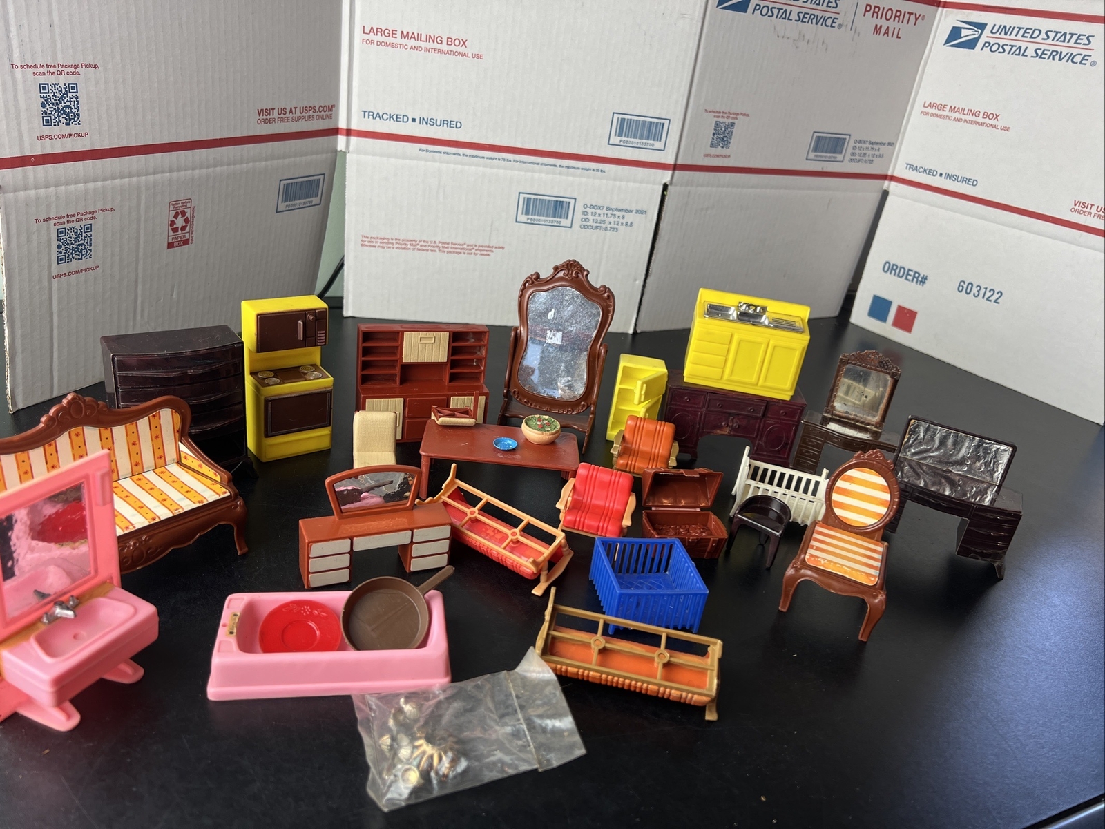 Vintage Dolls/Dollhouse Furniture And Accessories Kitchen Dining Bedroom Arco