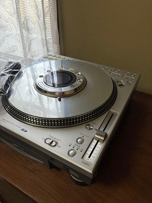 Technics SL-DZ1200 Digital Turntable Player Direct Drive Silver
