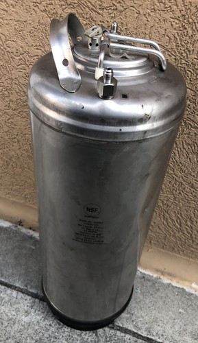 NSF Model:K2009 STAINLESS STEEL PRESSURE VESSEL 5 GALLON 130 PSI MAX