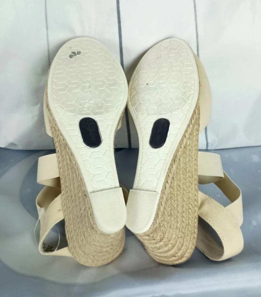 Alpargata Me Too Brody Tacones de Cuña Para Mujer Talla 9.5 Nuevo Sin Caja $80 Foto 3 de 4