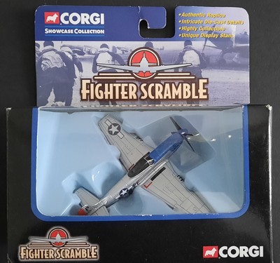 CORGI SHOWCASE COLLECTION FIGHTER SCRAMBLE P-51D MUSTANG BOMBER ESCORT