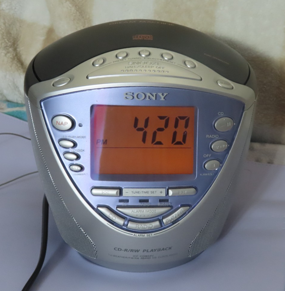Sony ICF-CD853V Dream Machine  CD Player AM FM Weather Alarm Clock Radio TESTED