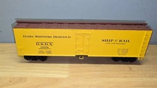CMP Crown Model Products Train Reefer Box Car Dairy Shippers Despatch DSDX 309
