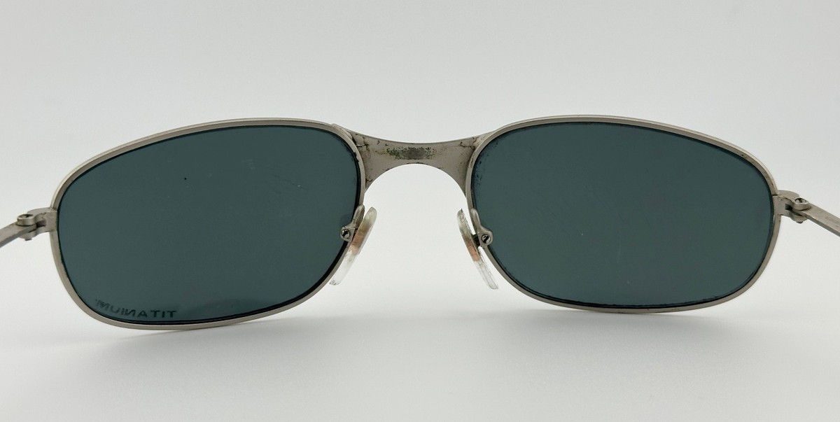 VTG Oakley USA Square Wire ( Gen 1.0 ) Y2K Silver Sunglasses Ice