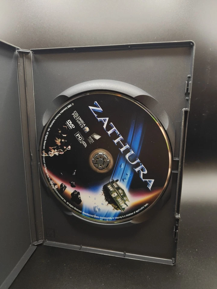 Zathura DVD Widescreen 2005 (Kristen Stewart, Josh Hutcherson, Dax Shepard) - Image 3 of 3