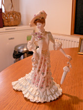 A LOVELY LIMITED EDITION COALPORT  HEIRLOOM "ALEXANDRA" FIGURE OF THE YEAR 1998