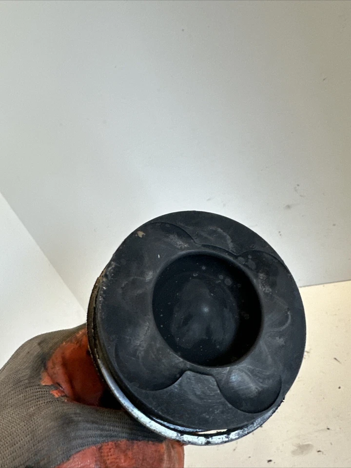 Pistón Chrysler 300C con varilla Om642 8340E Noral 3.0 Crd 2008 - Imagen 2 de 4