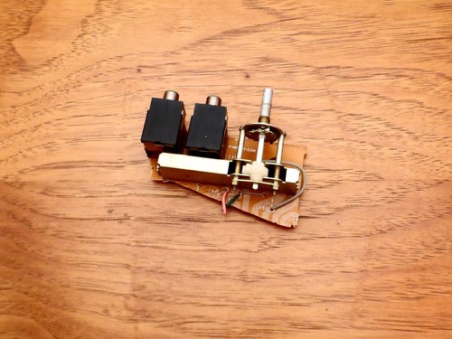 Vintage Yamaha CR-450 Stereo Receiver Speaker Select Switch & Head Phone Jacks - Picture 3 of 4