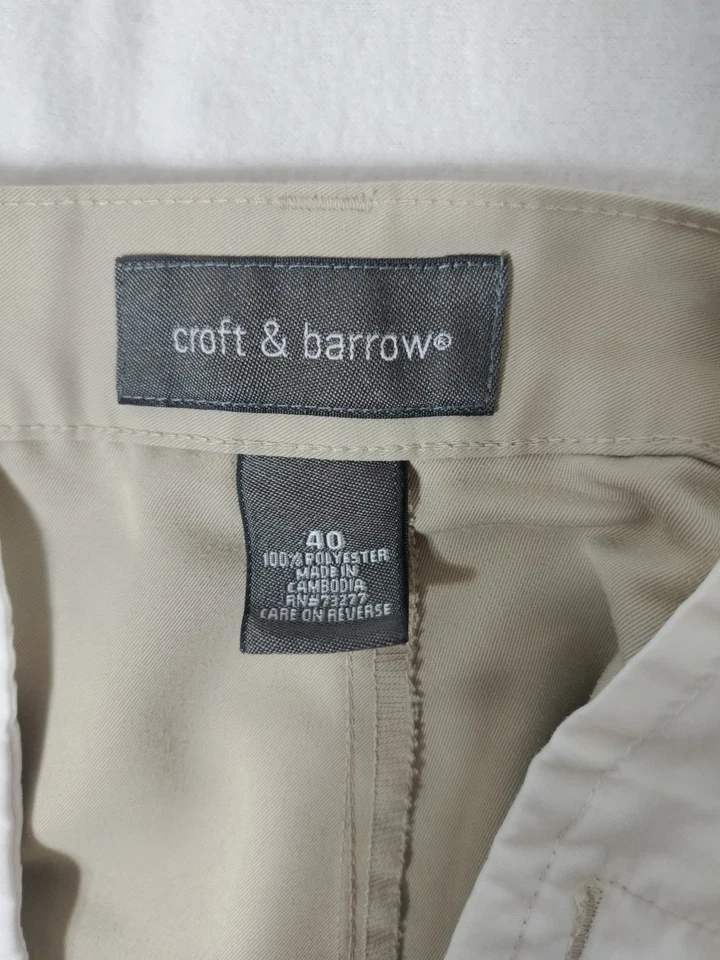 Croft & Barrow Men's Active Comfort Pleated Beige Golf Shorts Size 40 x 8 Inseam - Image 3 of 4