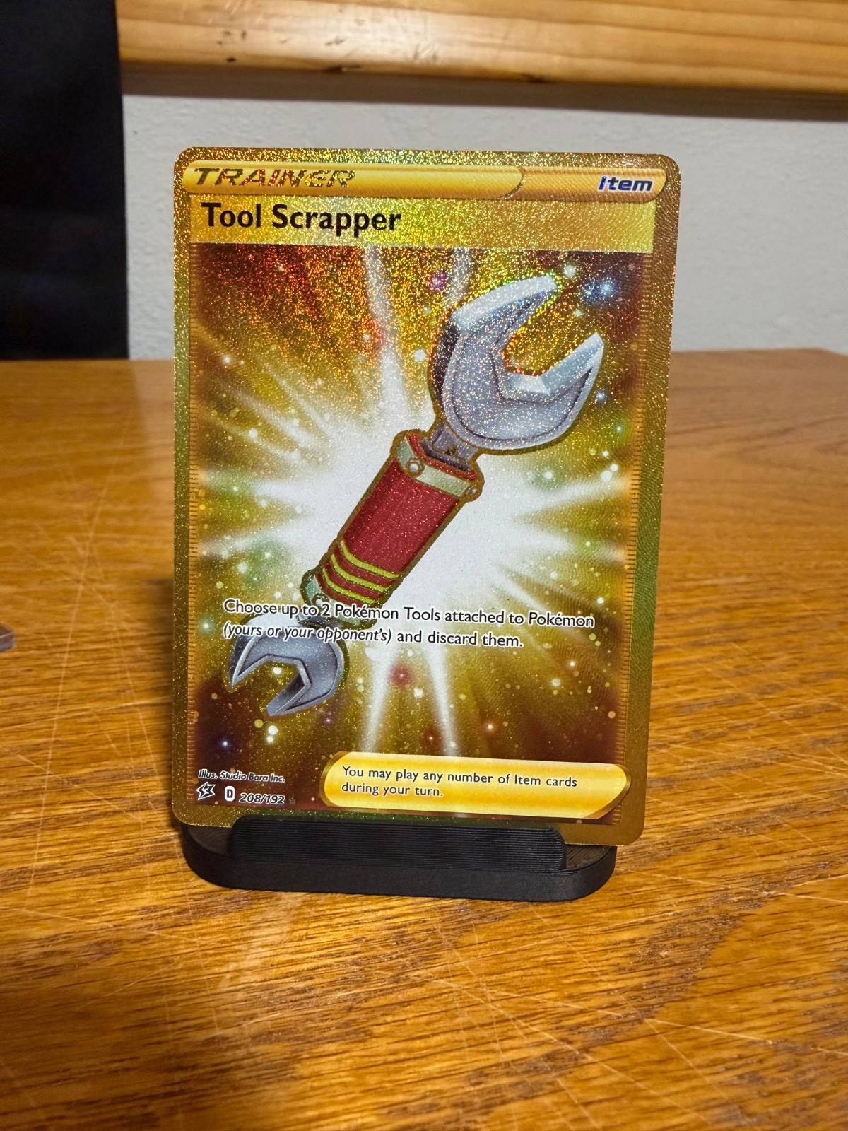 Pokemon Rebel Clash, Tool Scrapper #208 Gold Full Art Trainer (NM)