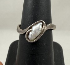 Vintage Freshwater Pearl Sterling Silver Ring Size 7.25