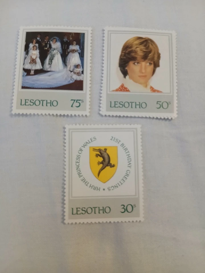 K525  Guyana 1983  Royal Wedding flora1v.  MNH with various other stamps Diana - Image 3 of 4