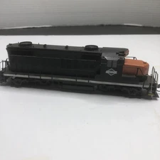 Life-Like Proto 2000 GP-18 Chicago Central 9400 HO Scale