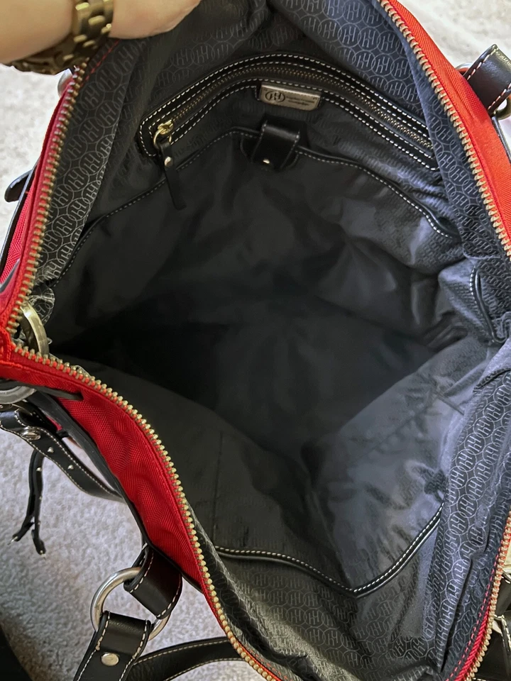 ¡NUEVO! Bolso de Mano Grande Hayden Harnett Rojo y Negro, Borde de Nylon y Cuero Foto 4 de 4