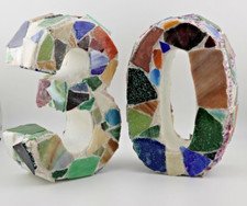 Dekoracja urodzinowa na 30., Cyfry trzy, zero obsadzone kamieniami, około 19 cm wysokości