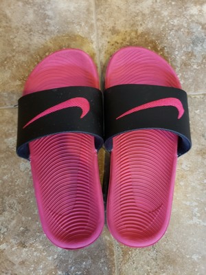 hot pink nike slides