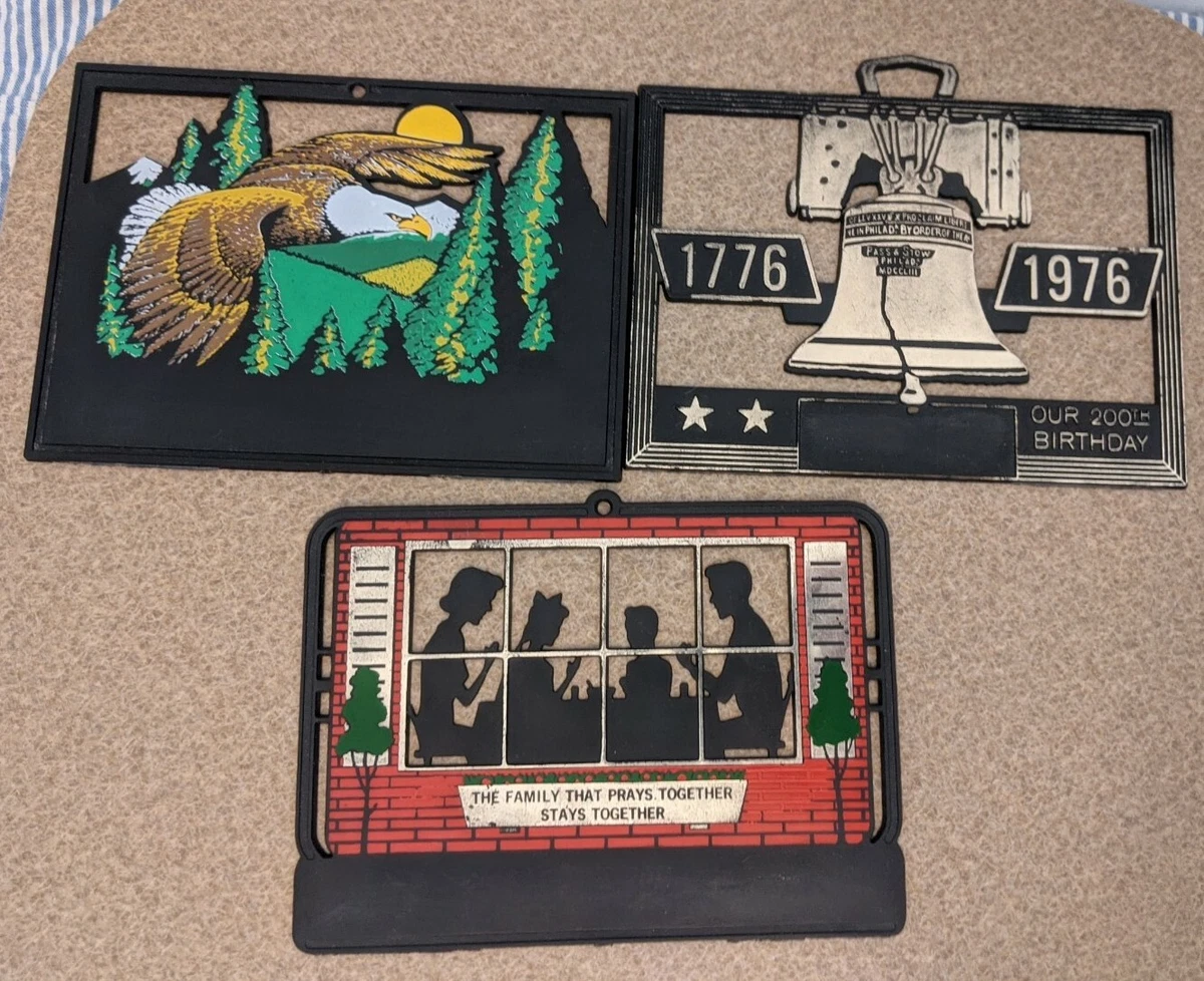 Vtg Plastic Calendar Tops Lot 3 1776-1976, Family That Prays, Eagle Wall  Plaque | eBay