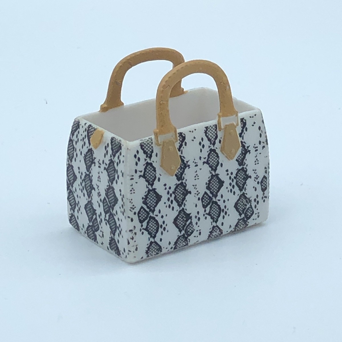 LOL Surprise OMG Doll Jet Set QT Purse Bag