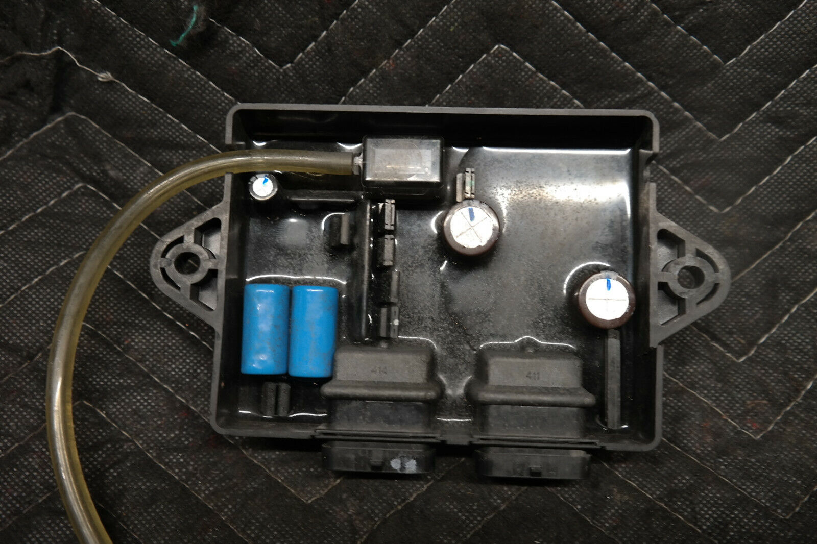 Picture 3 of 4