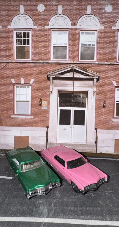 Lote de 2 Matchbox 69 Cadillac Sedán DeVille Sueltos del Paquete 1:64 Diecast Foto 3 de 4