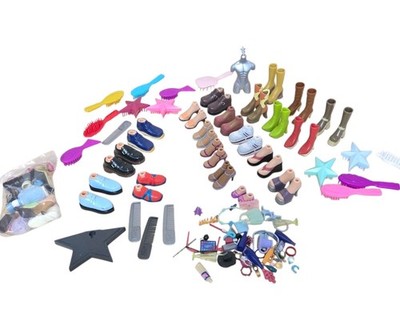 Vintage Mixed Lot BRATZ Doll Shoes Boots 20 Pair Boyz Girls Brushes Combs Access