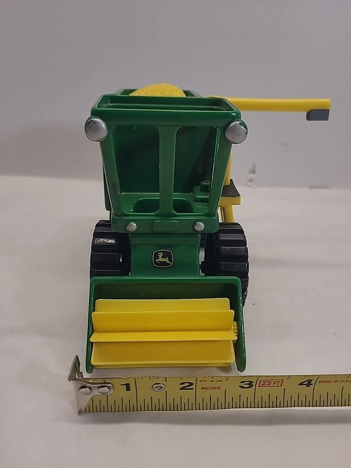 Tomy John Deere Fun on the Farm Combine Harvester with Moving Parts - Image 3 of 4