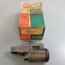 1 New NOS Drum Brake Wheel Cylinder EIS EW44452 (replaces Ford  C4TZ-2061-D)