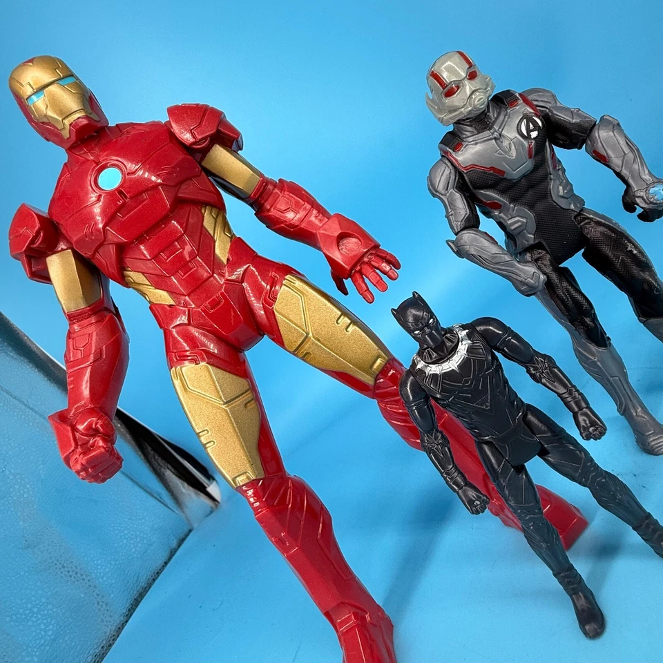 Lote de figuras de acción Marvel Avengers 12" Ironman, 6" Antman, 4" Black Panther Foto 2 de 4