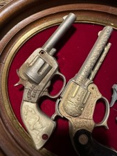 Hopalong Cassidy Cap Gun In Vintage & Antique Diecast Cap Hopalong Cassidy Cap Gun In Vintage & Antique Diecast Cap