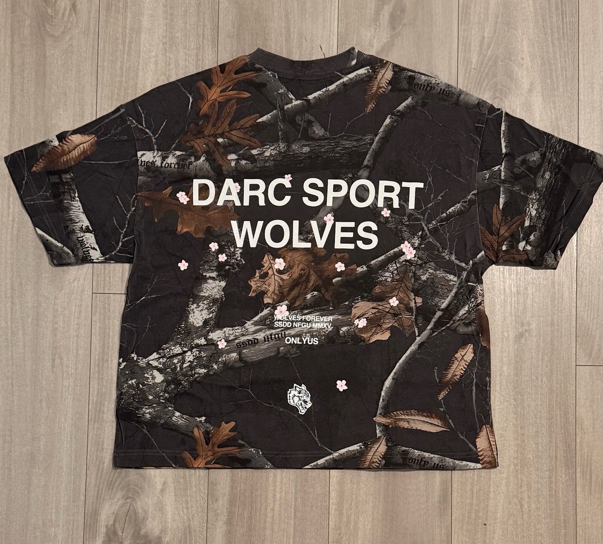 Darc Sport Wolves Blossom Premium Boxer Tee Storm Blue Woodland