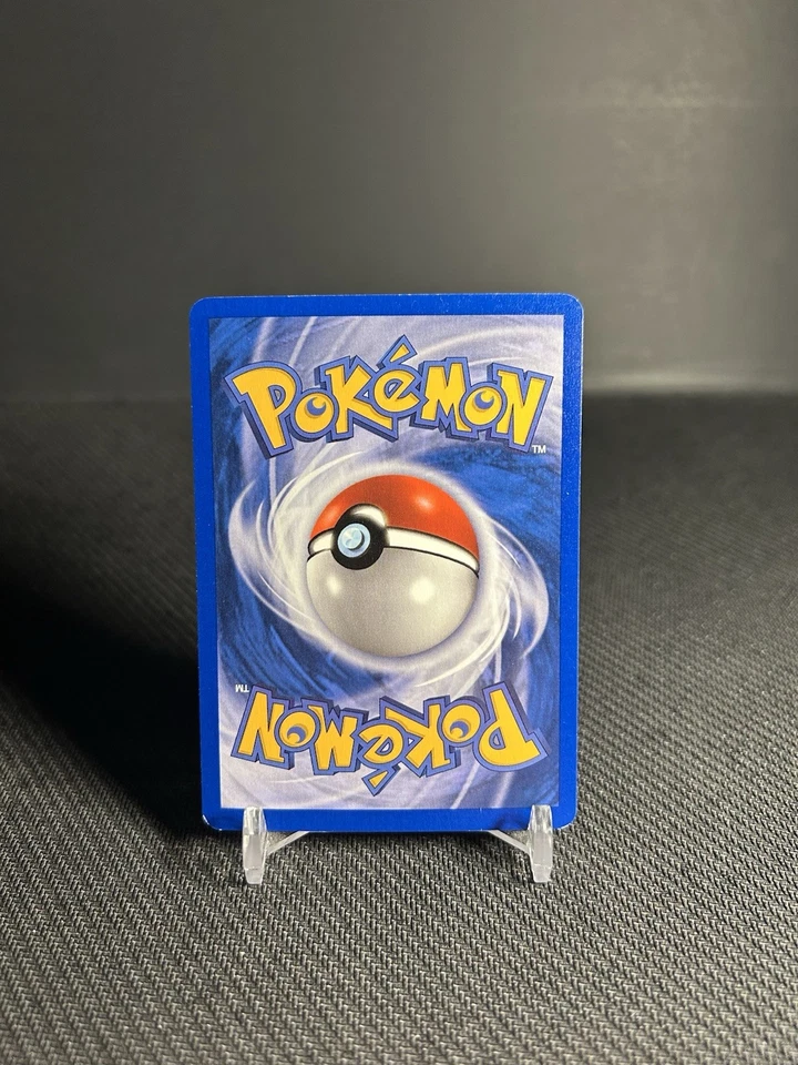 Pokémon TCG Magneton 28/110 Legendary Collection Reverse Holo LP/LP- - Image 2 of 4